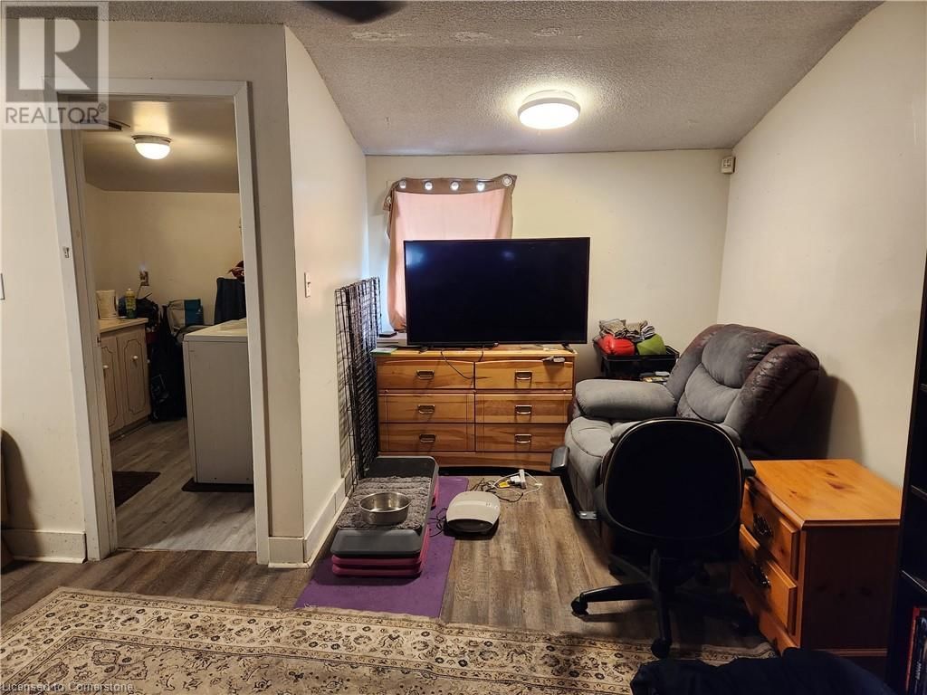 25 GLADSTONE AVENUE Image 15