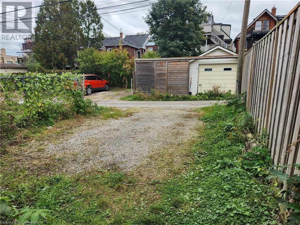 25 GLADSTONE AVENUE Image 24