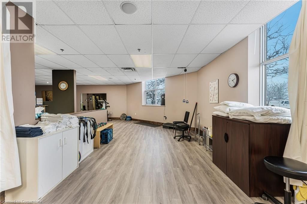 9 INDUSTRIAL DRIVE Image 18
