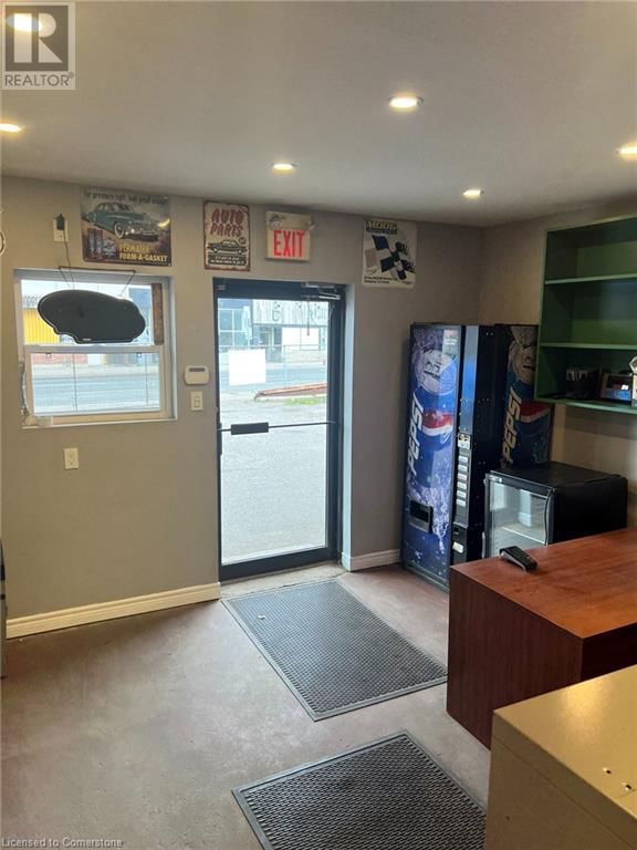 804 KING STREET EAST Image 17