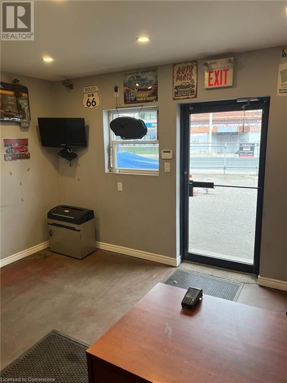 804 KING STREET EAST Image 19