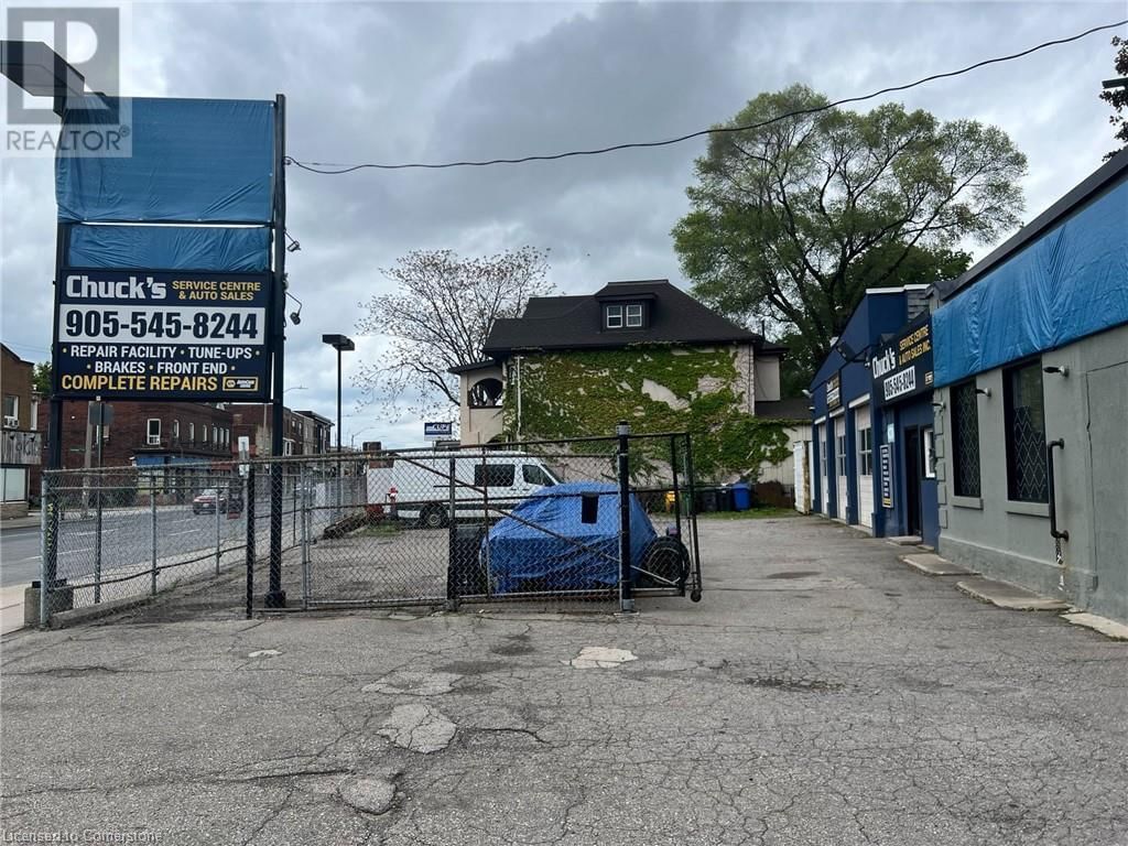 804 KING STREET EAST Image 23