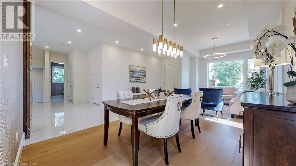 382 SOUTHCOTE ROAD Image 10