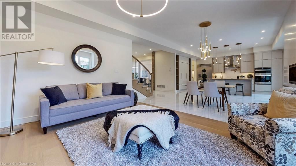 382 SOUTHCOTE ROAD Image 14