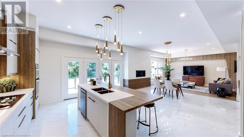 382 SOUTHCOTE ROAD Image 20