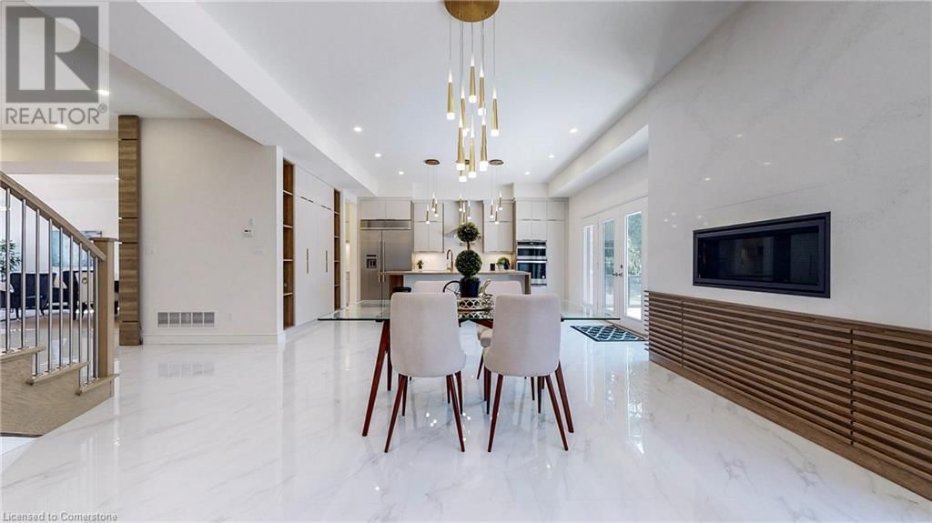 382 SOUTHCOTE ROAD Image 26