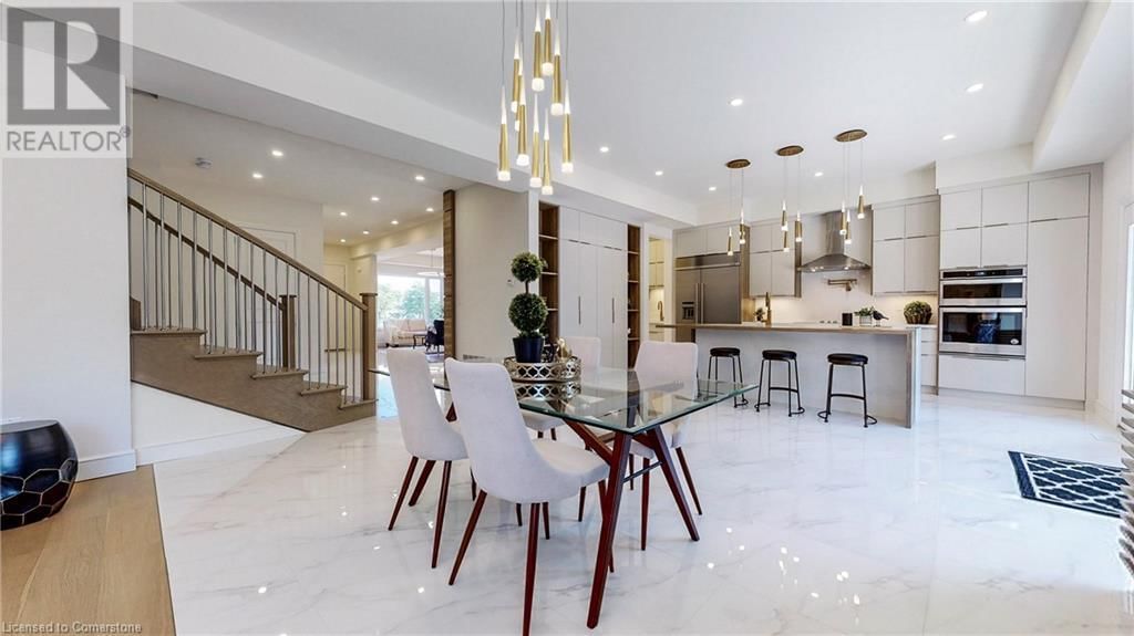 382 SOUTHCOTE ROAD Image 28