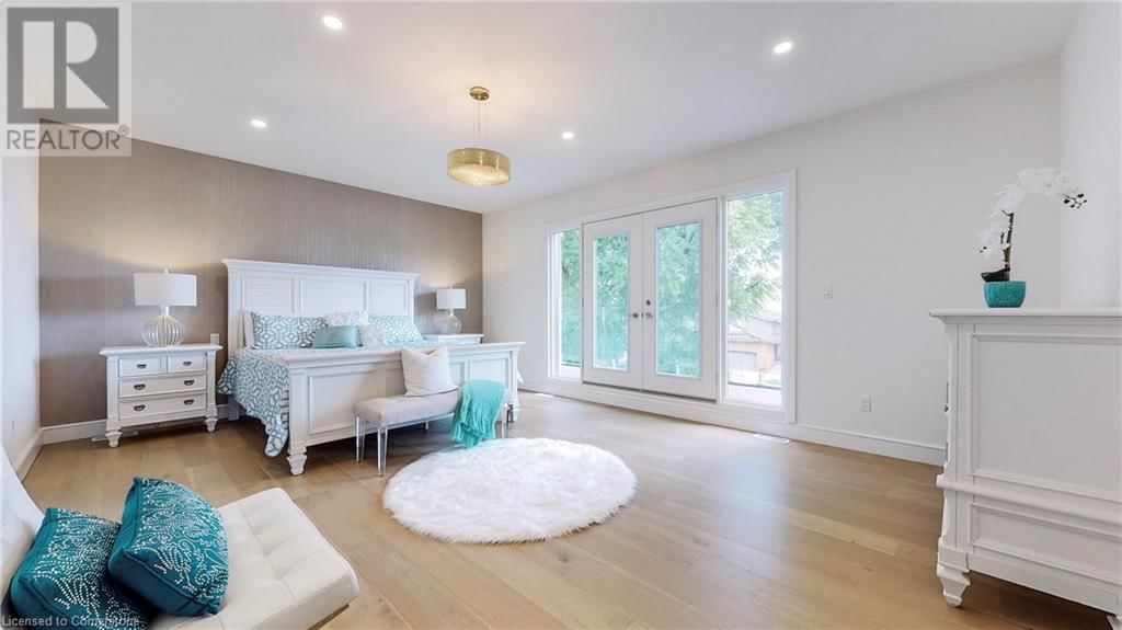 382 SOUTHCOTE ROAD Image 35