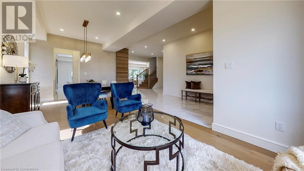382 SOUTHCOTE ROAD Image 6