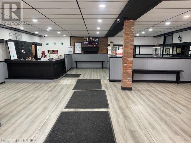 409 COLBORNE STREET Image 2