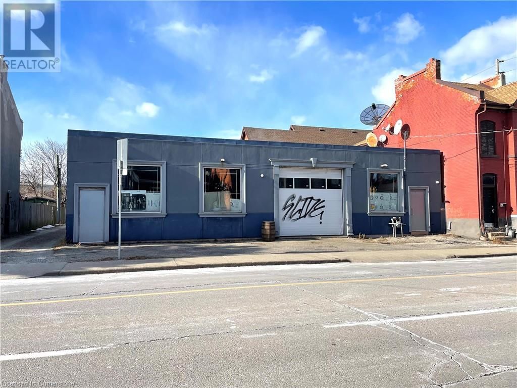 249 JOHN STREET NORTH Image 1