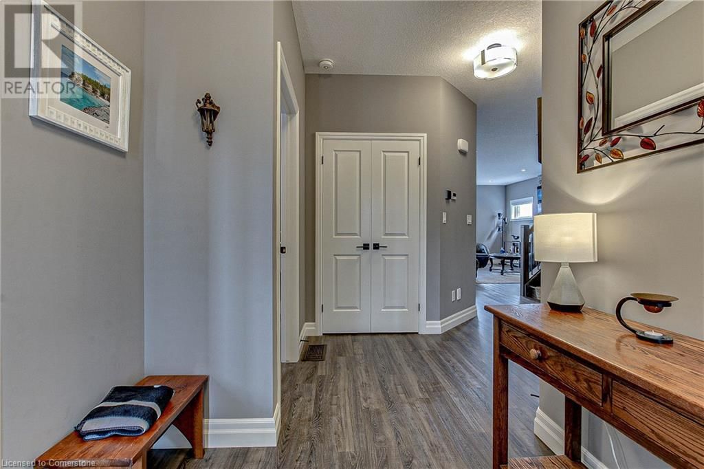 587 HAWTHORNE PLACE Image 4