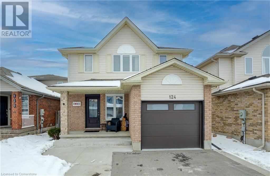 124 WHITTAKER Crescent Image 1