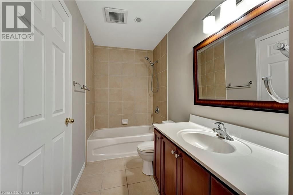 203 - 4000 CREEKSIDE DRIVE Image 18