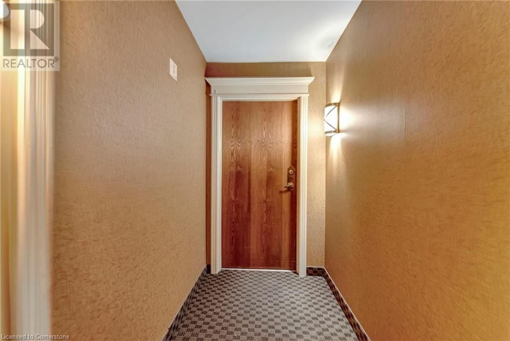 203 - 4000 CREEKSIDE DRIVE Image 19