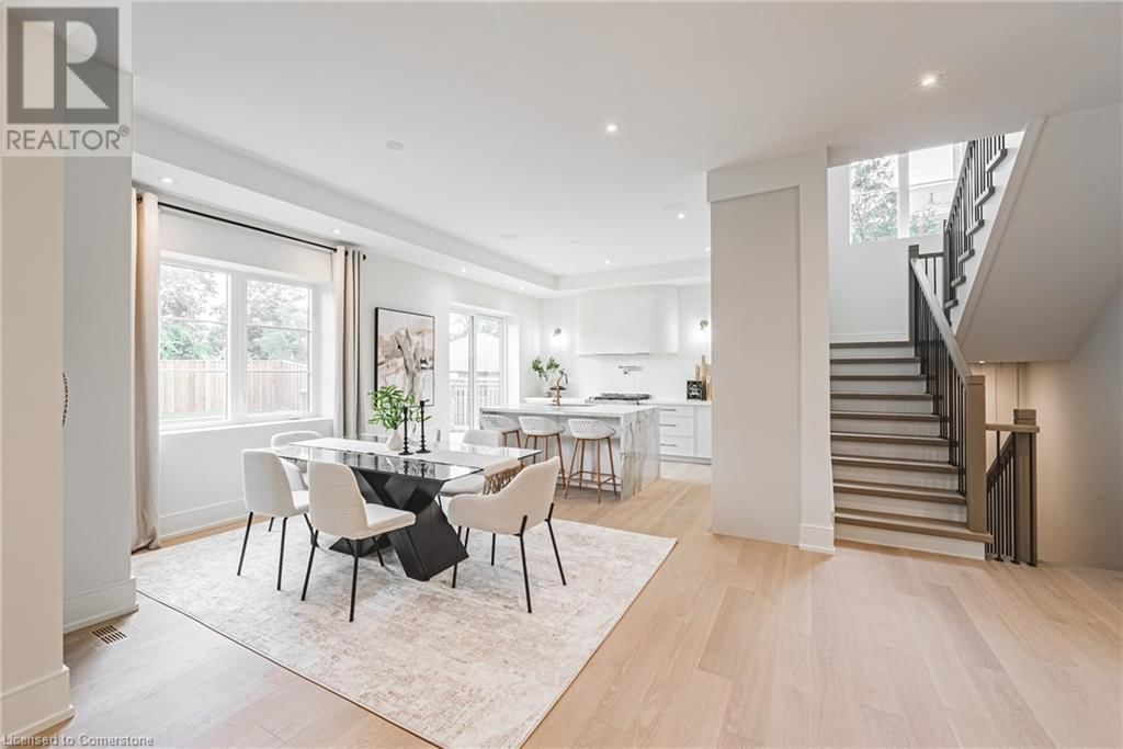 202 QUEEN STREET WEST Image 11