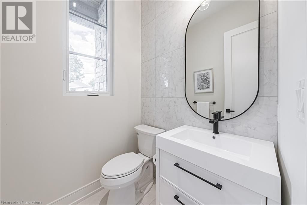202 QUEEN STREET WEST Image 22