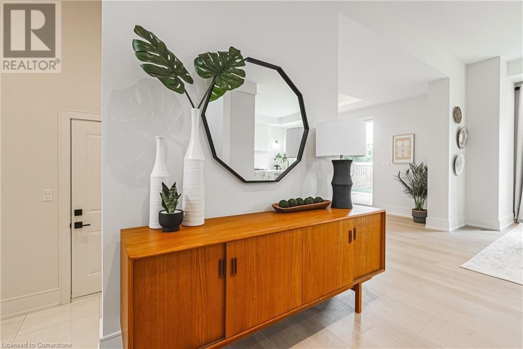202 QUEEN STREET WEST Image 23