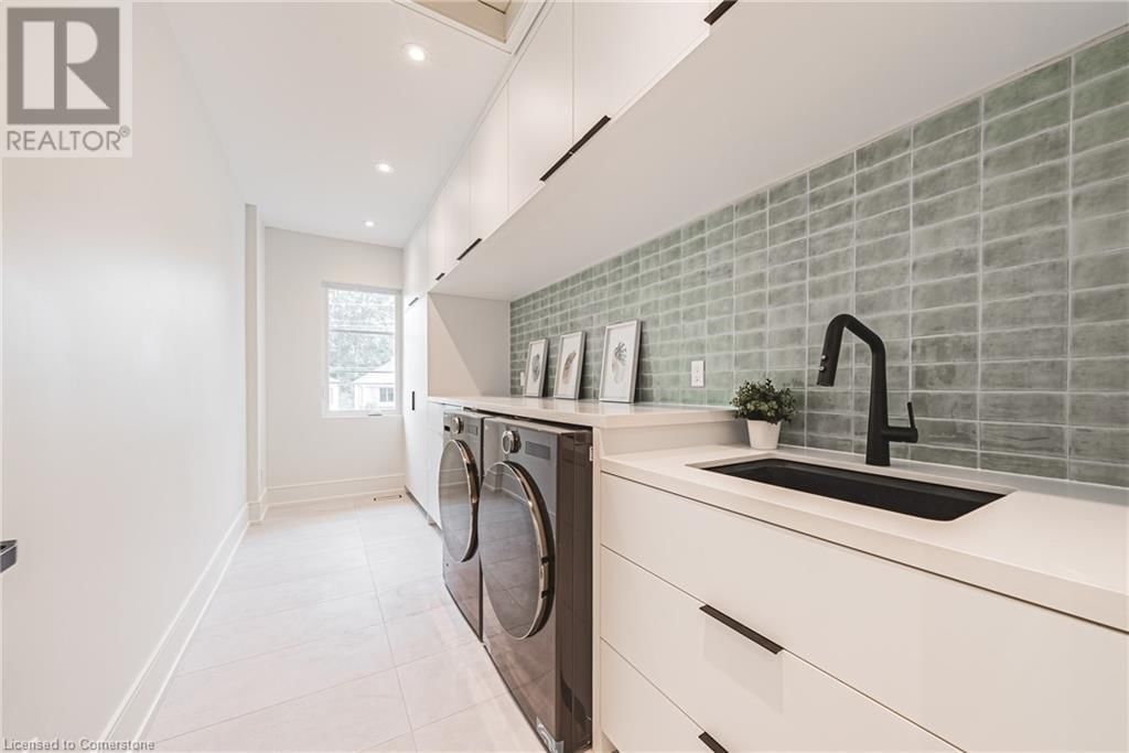 202 QUEEN STREET WEST Image 30