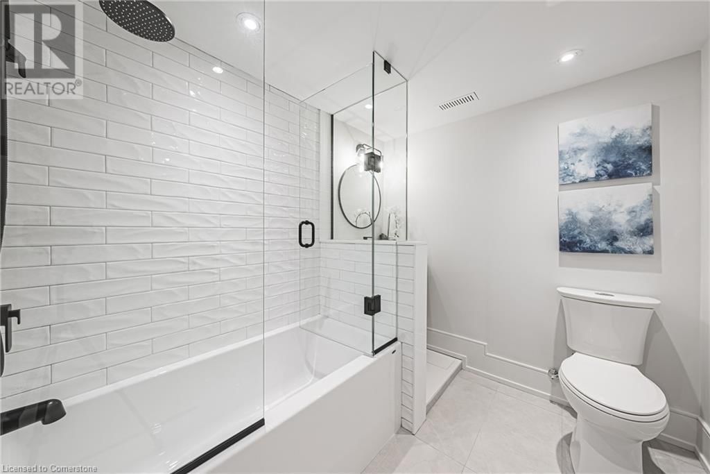 202 QUEEN STREET WEST Image 45