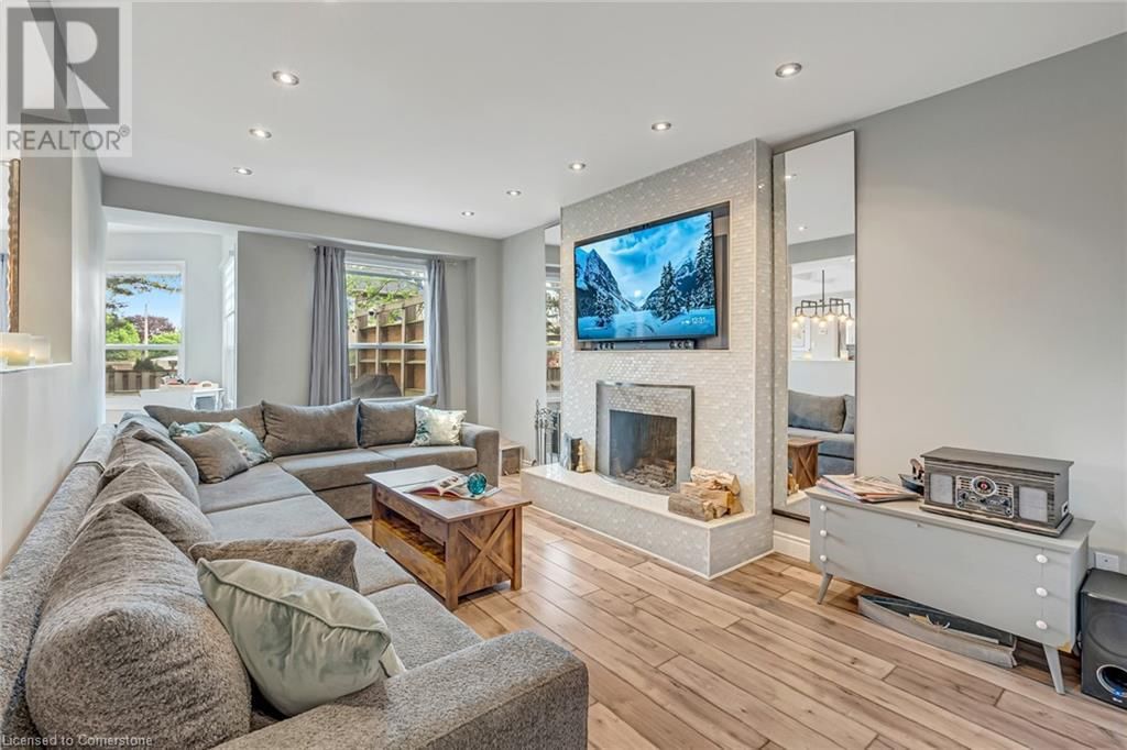 2218 VISTA DRIVE Image 8