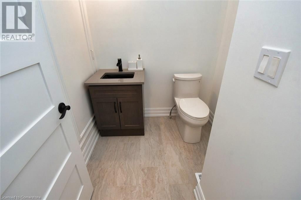 21 HEATH STREET Image 10