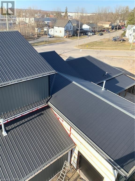 76 CAPRON STREET Image 10