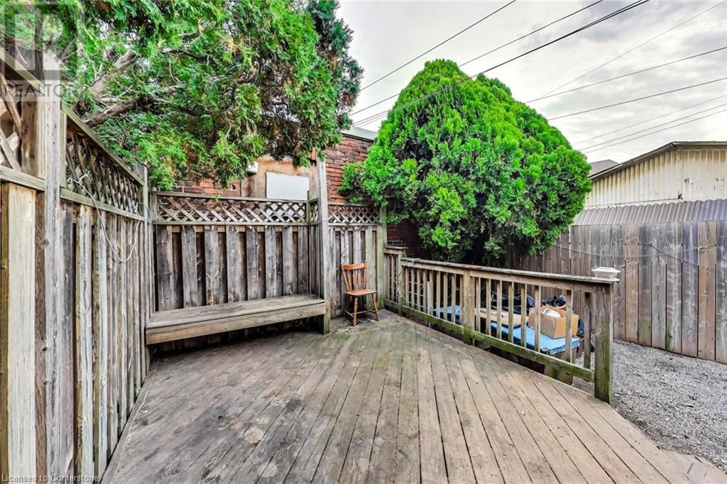 208 EAST AVENUE NORTH Image 18