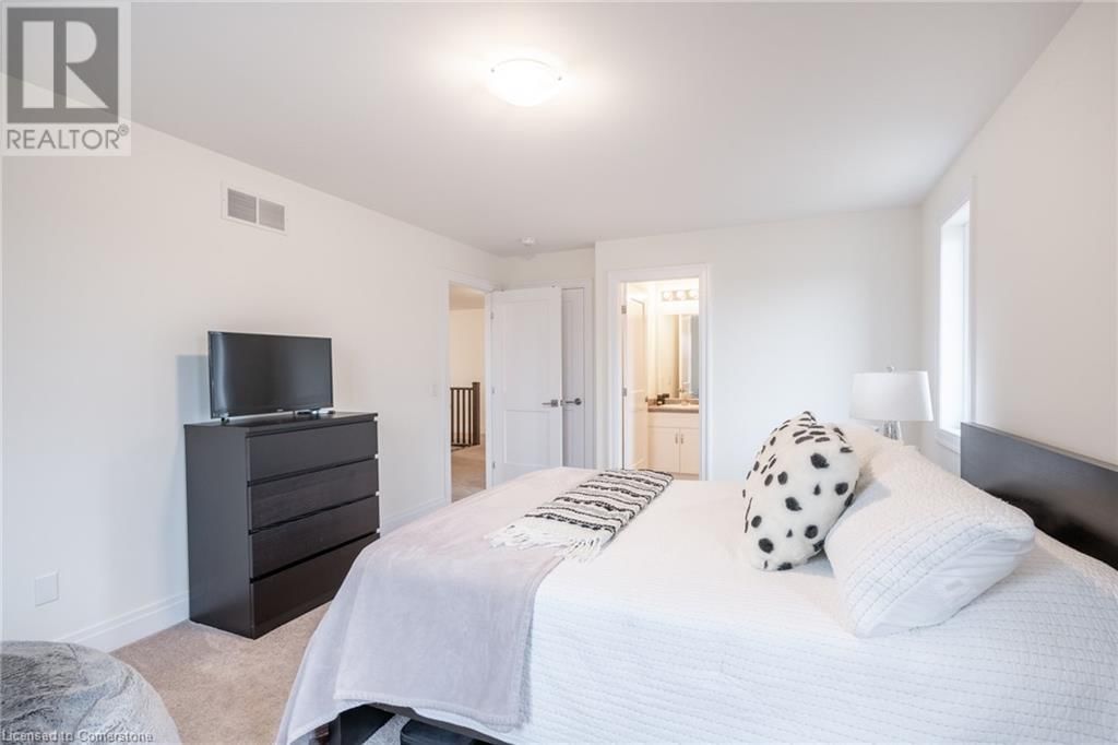 45 GREAT FALLS BOULEVARD Image 31