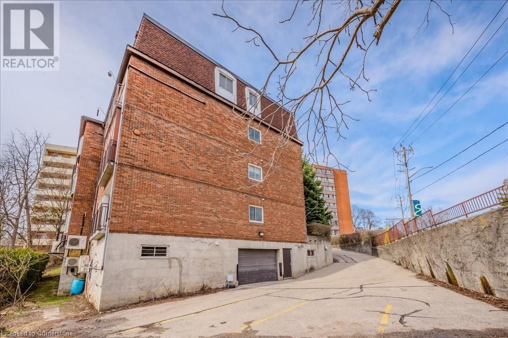 502 - 43 CAROLINE STREET NORTH Image 34