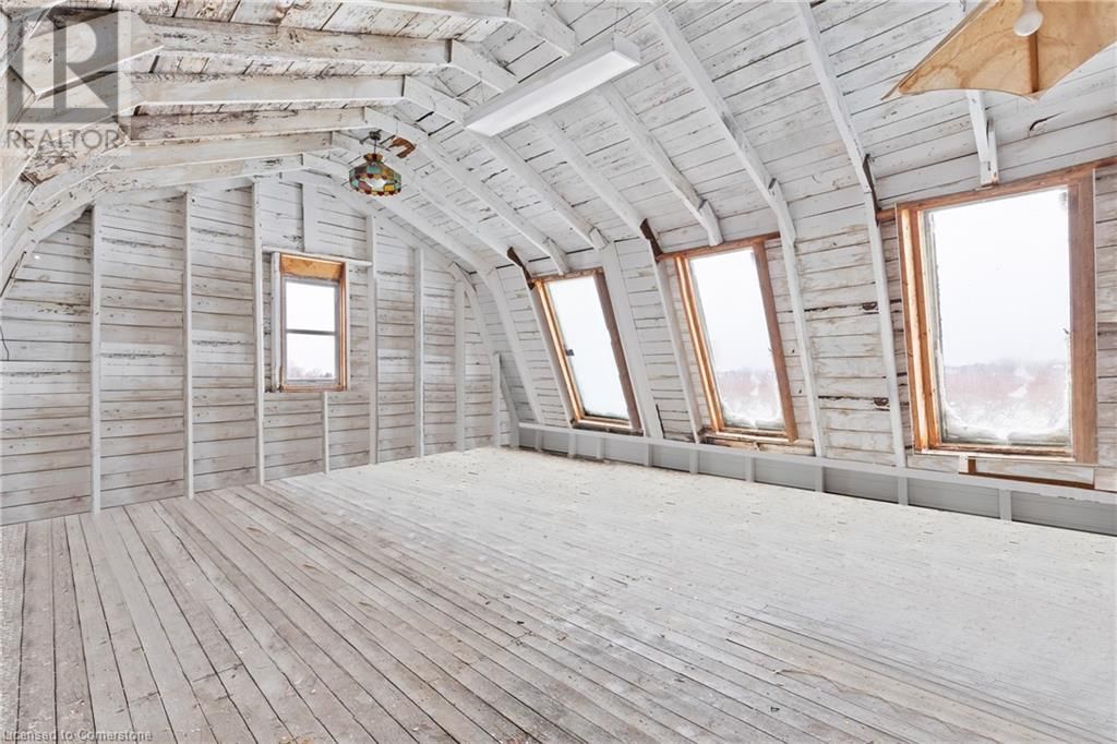 5331 GREENLANE ROAD Image 33
