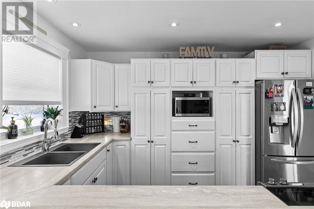 48 CAMPBELL BEACH ROAD Image 25