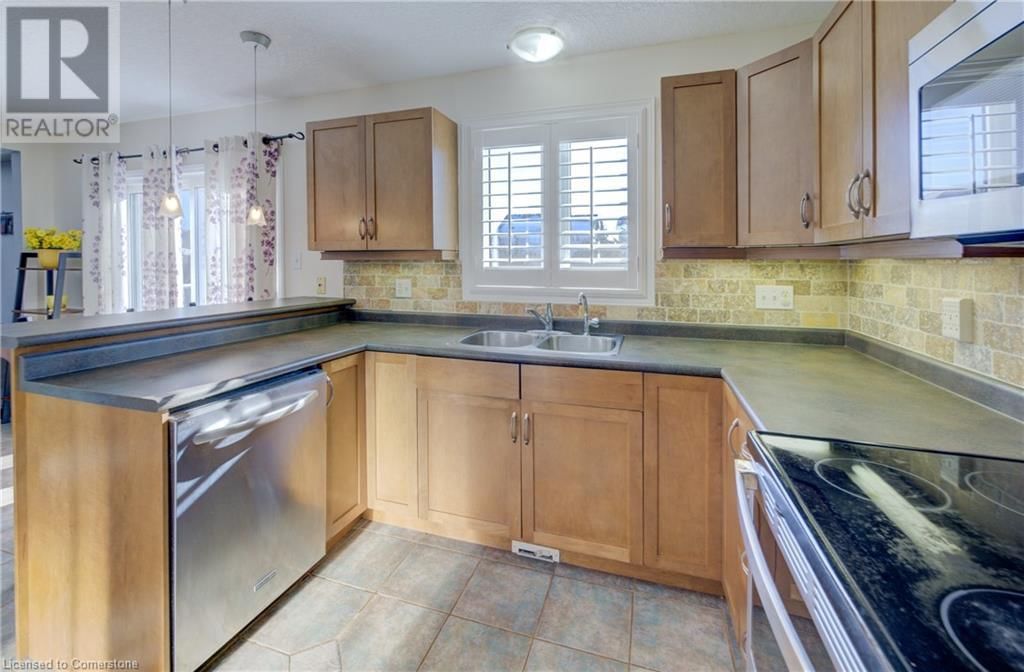 37 GREY OAK DRIVE Image 14