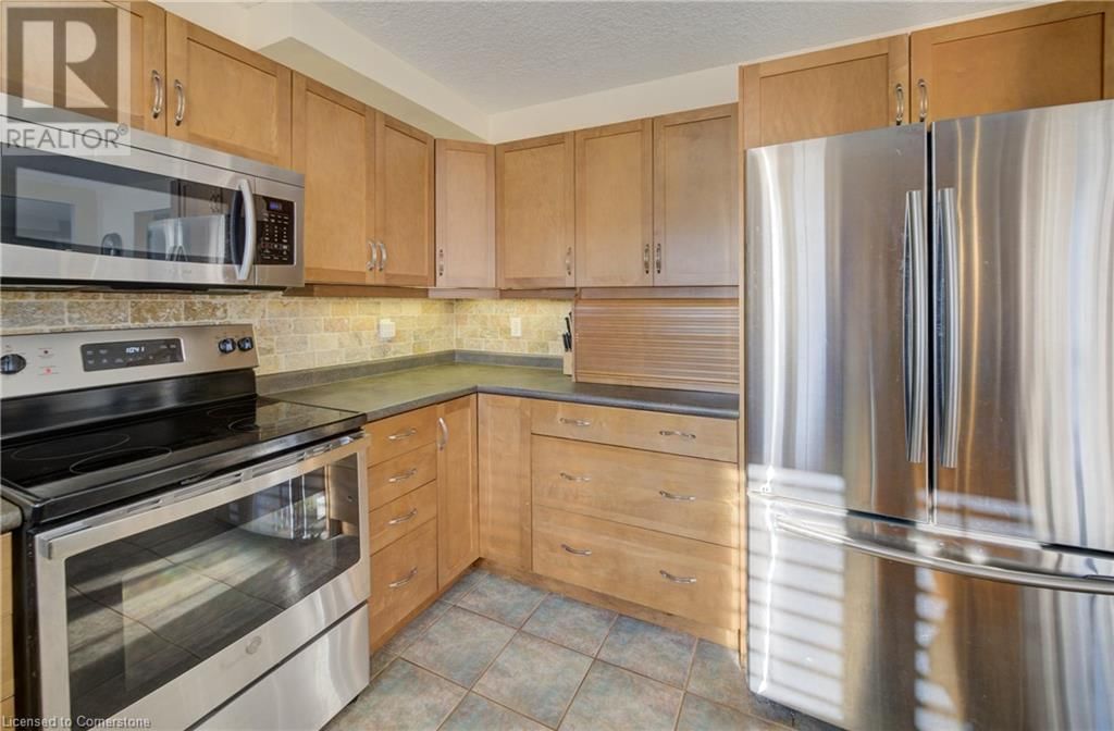 37 GREY OAK DRIVE Image 16