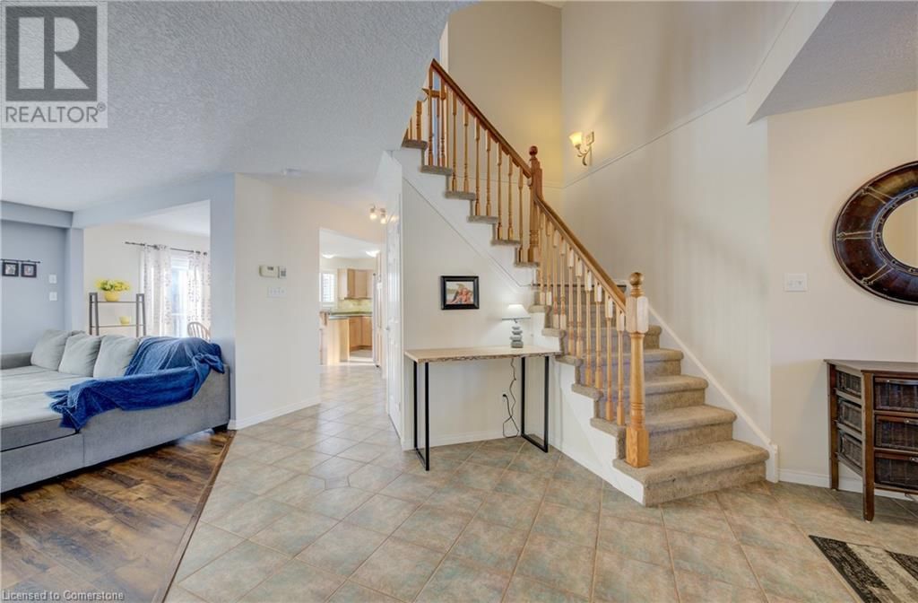 37 GREY OAK DRIVE Image 20
