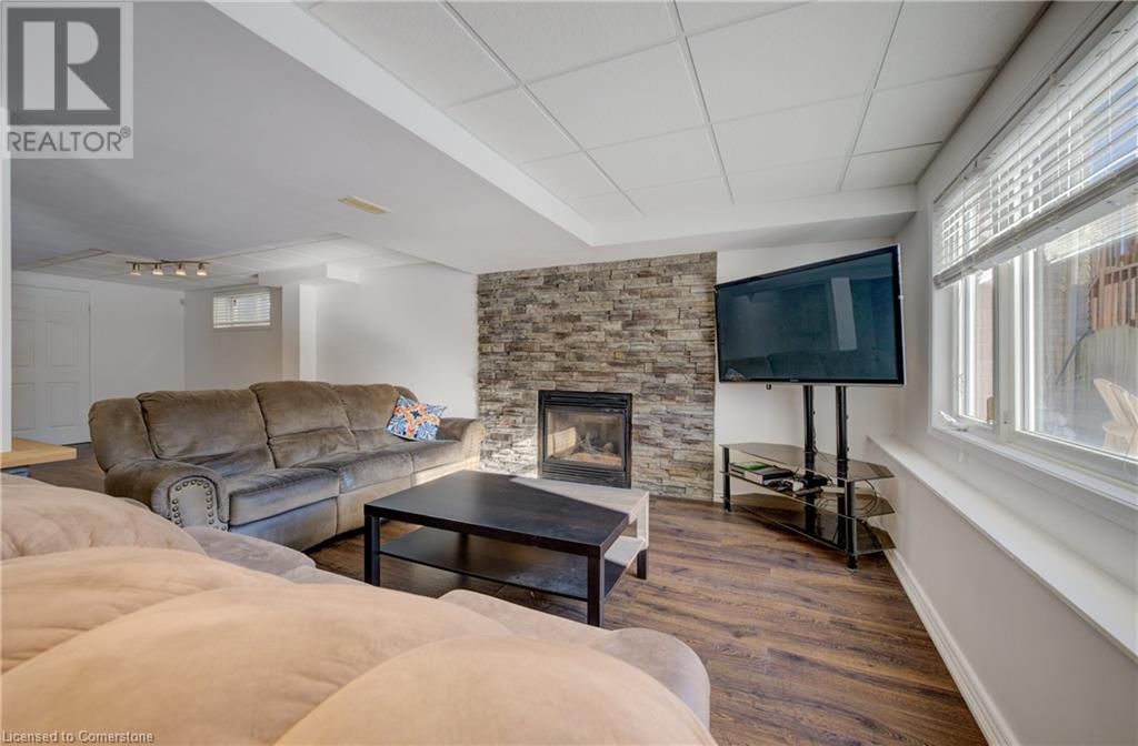 37 GREY OAK DRIVE Image 38