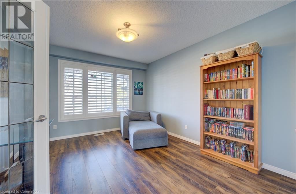37 GREY OAK DRIVE Image 4