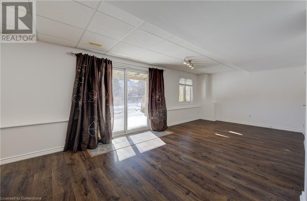 37 GREY OAK DRIVE Image 40