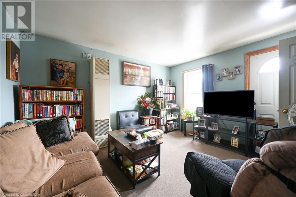 6 HOWARD STREET Image 12