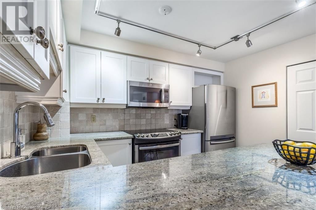 304 - 2210 LAKESHORE ROAD Image 11