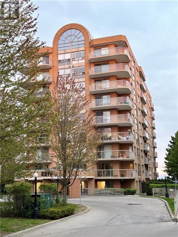 304 - 2210 LAKESHORE ROAD Image 3