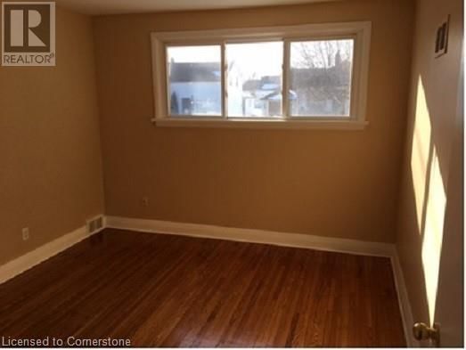 68 QUEEN STREET SOUTH Image 15