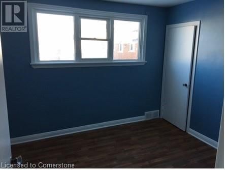 68 QUEEN STREET SOUTH Image 4