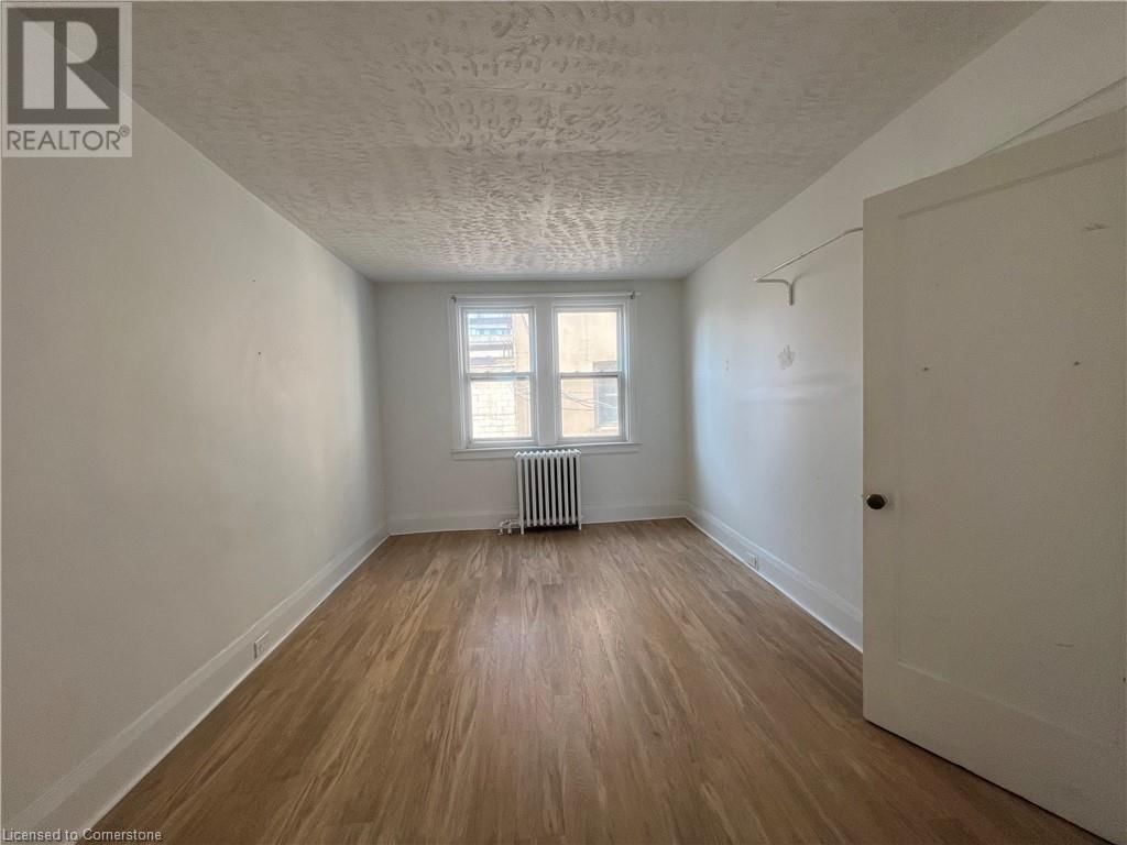 6 - 102 GREENSIDES AVENUE Image 2