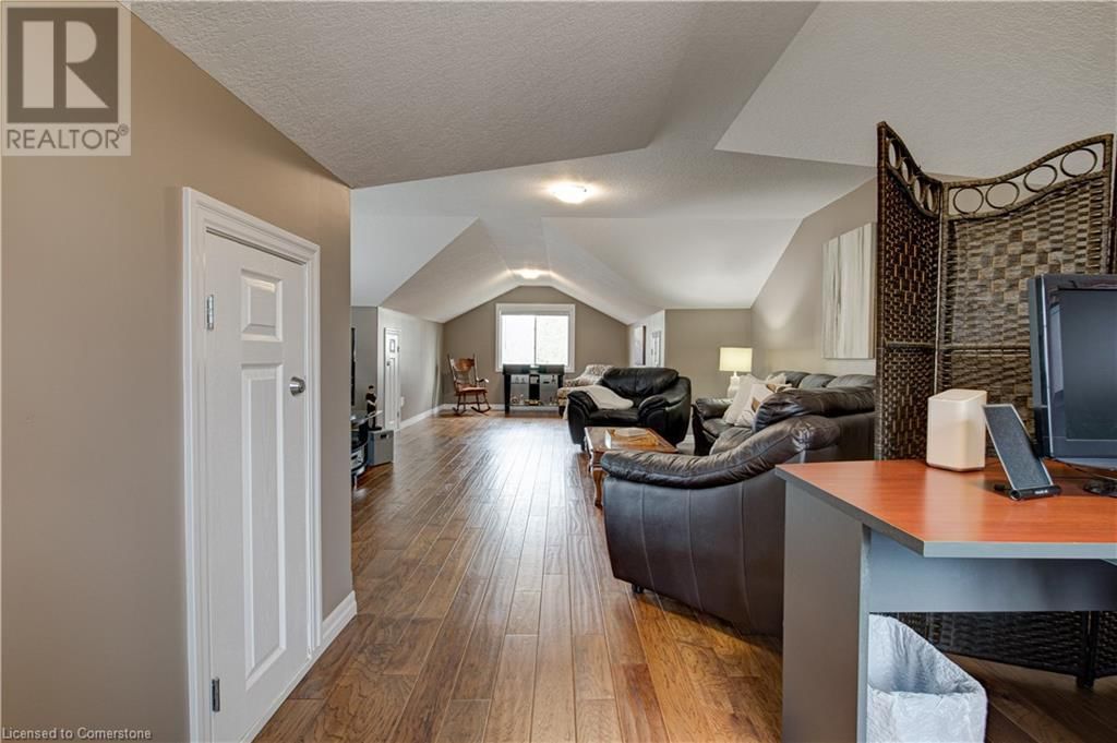 12 - 15 BANNISTER COURT Image 21