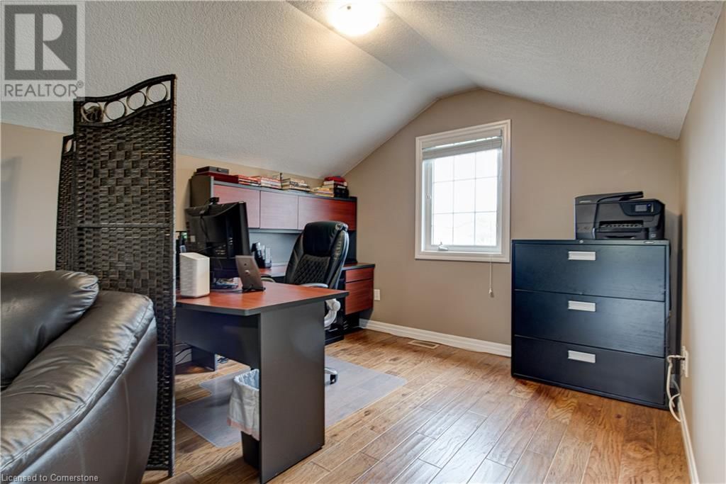 12 - 15 BANNISTER COURT Image 23
