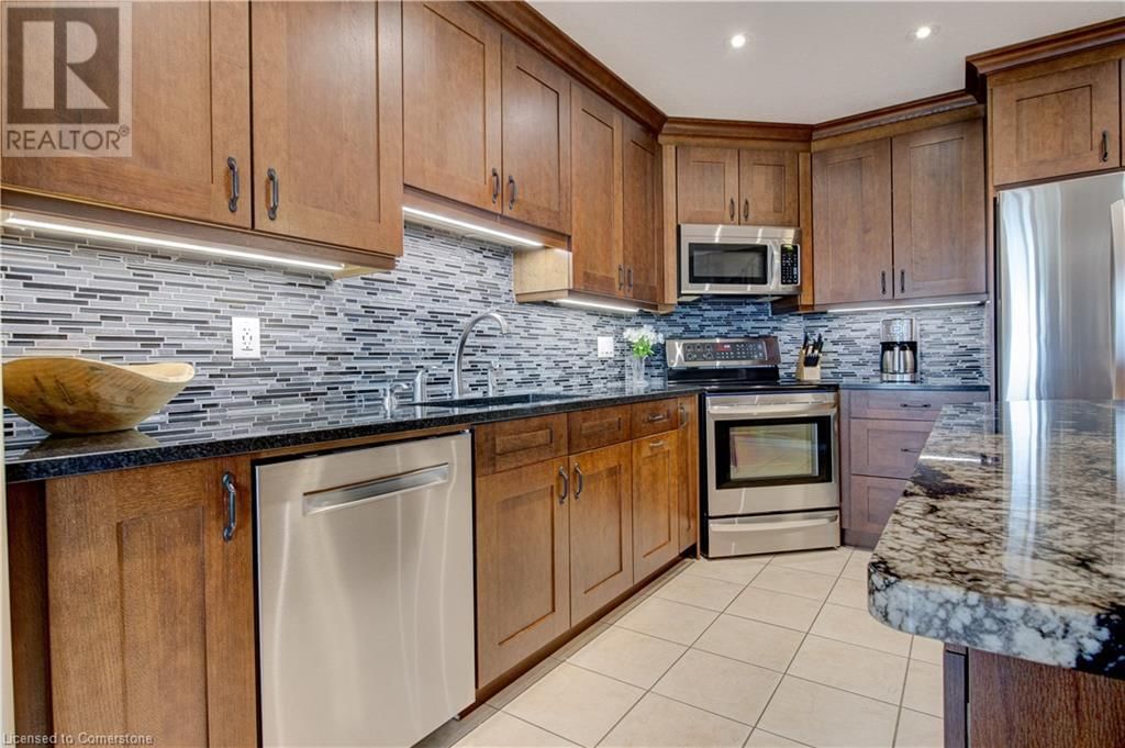 12 - 15 BANNISTER COURT Image 6