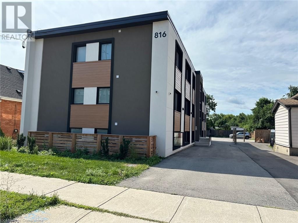 3 - 816 CONCESSION STREET Image 4