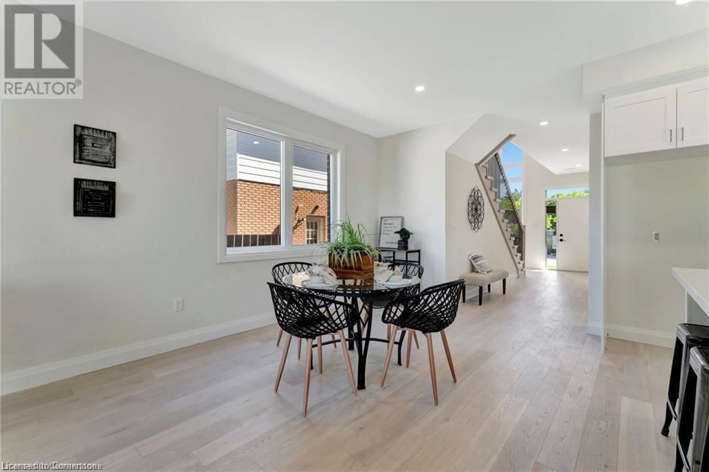 10 BLAIN AVENUE Image 11