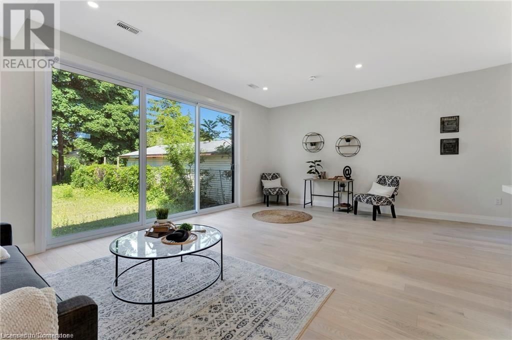 10 BLAIN AVENUE Image 13